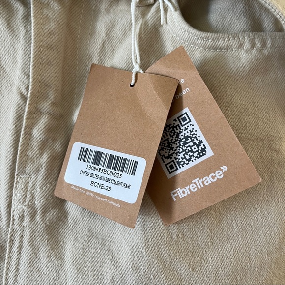 NWT Reformation Cynthia Belted High Rise Straight Jeans in Bone Cream Size 25 - Picture 8 of 16